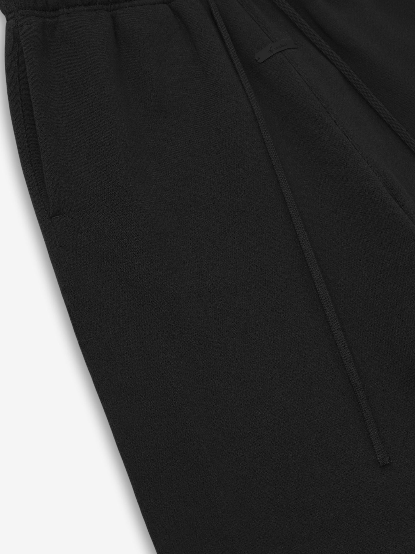 Active Trace Relaxed Sweatshort