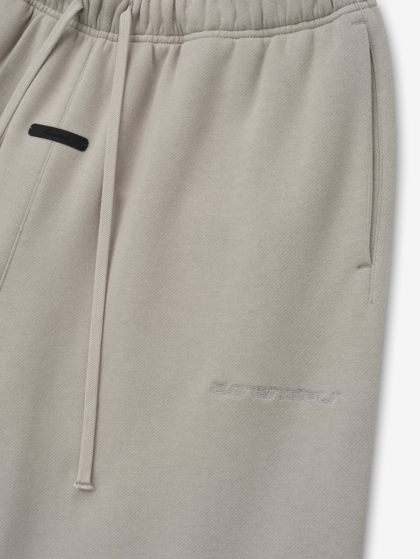 Active Trace Relaxed Sweatshort