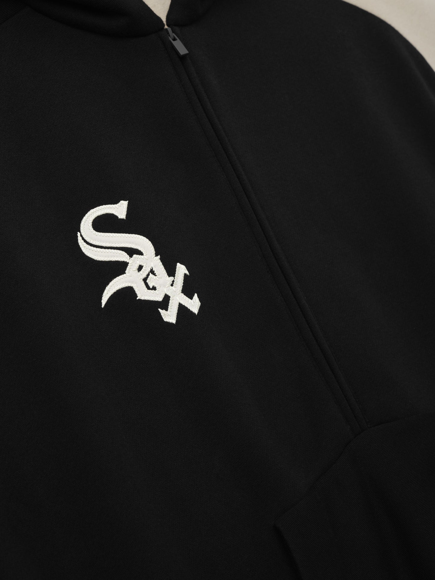 White Sox Raglan Half Zip Sport Hoodie